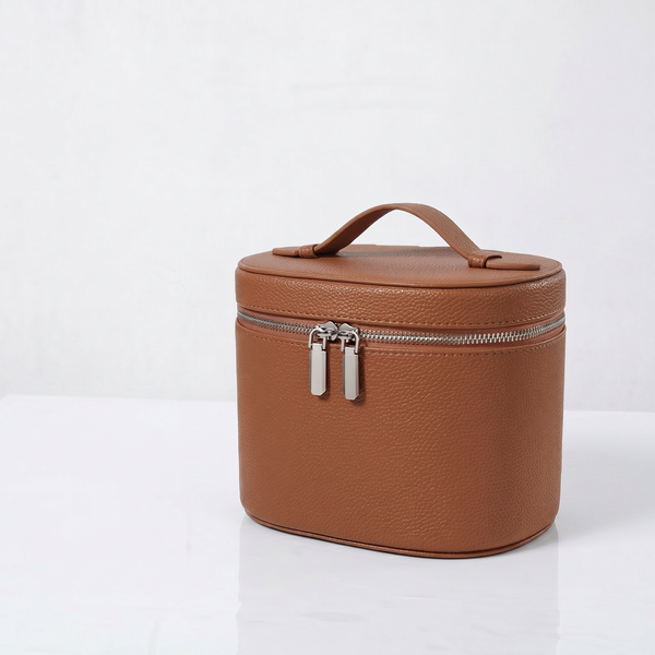 Organizer kosmetyczny VaniCase w stylu old money — widok perspektywiczny